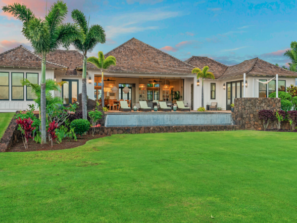 Luxury 6-Bedroom Vacation Home in Poipu - Ocean Views & Modern Comfort